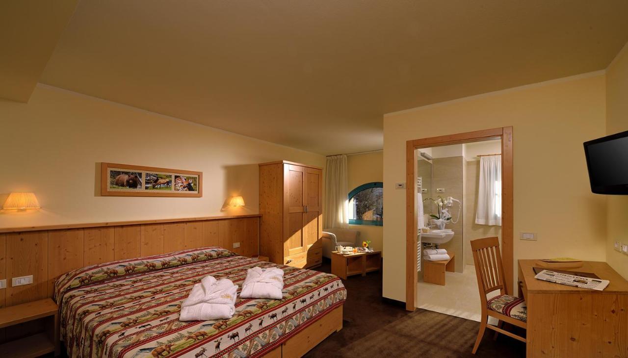 Hotel Sole Malè Exteriér fotografie