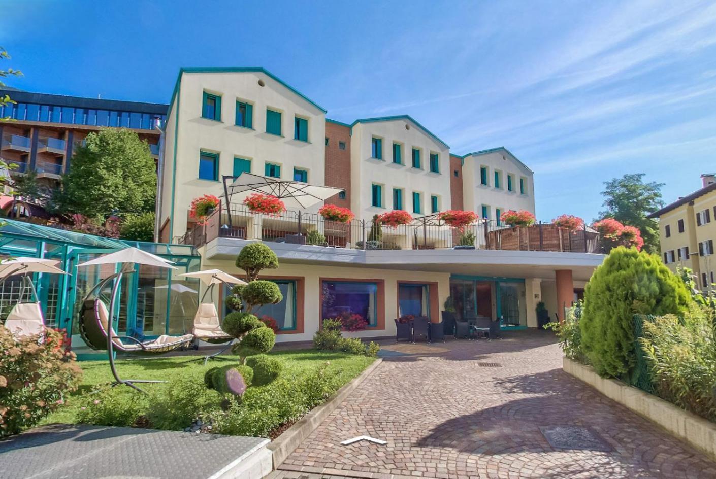 Hotel Sole Malè Exteriér fotografie